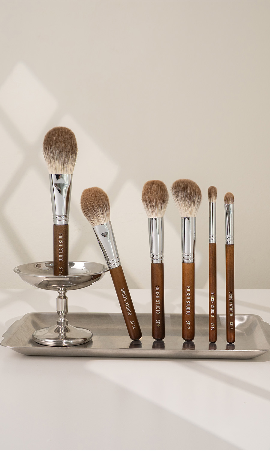 Premium brush detail